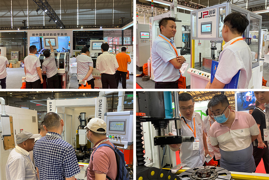 客戶(hù)在現(xiàn)場(chǎng)技術(shù)交流